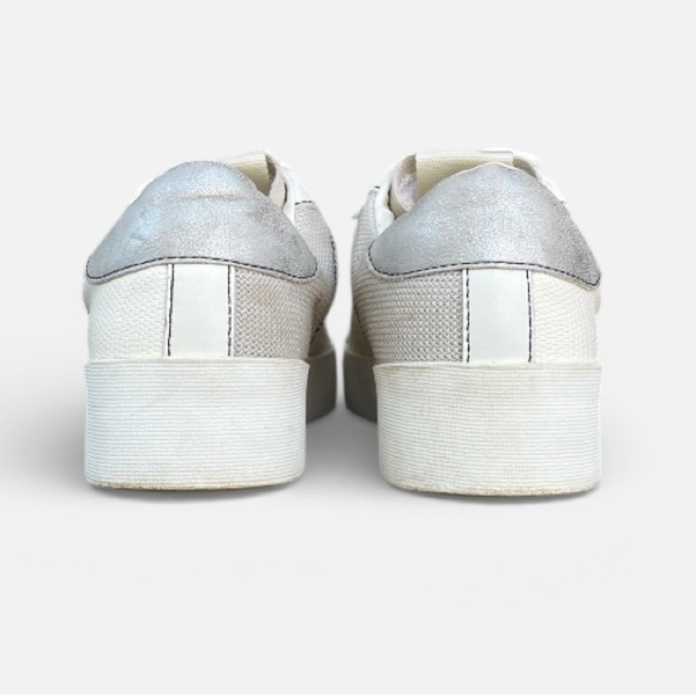 Dolce Vita Ledger Leather Sneaker in Off White Size 8 - Picture 7 of 11